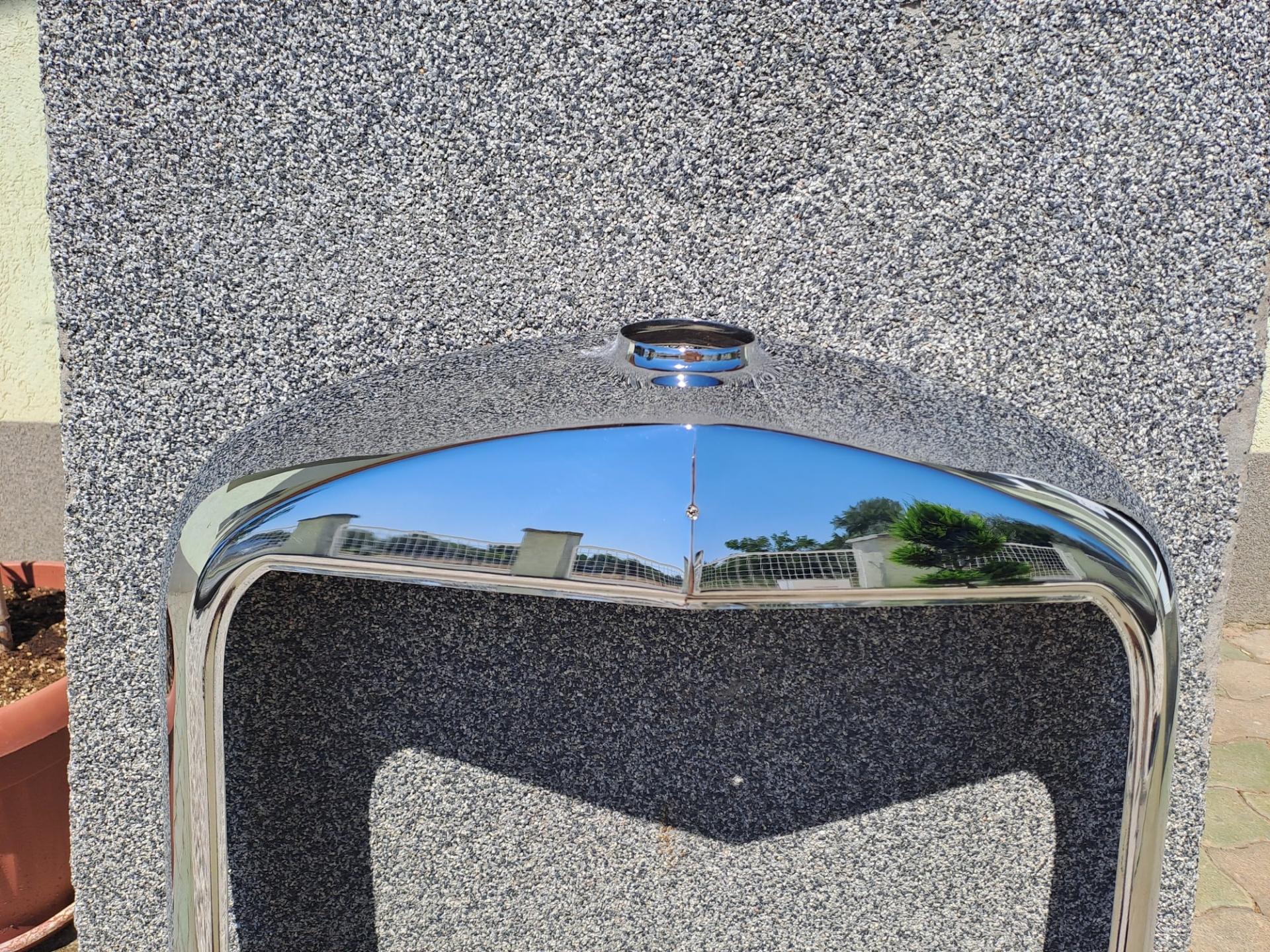 gallery grid image